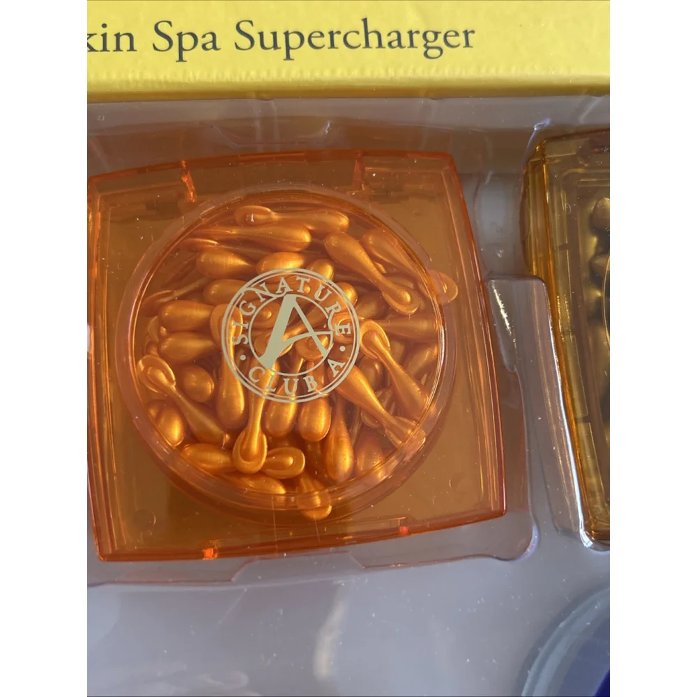 Signature Club A Makeup Spa Kit Capsules, Skin Serum, and Supercharger